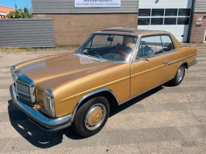 Mercedes-Benz 200-280 (W115) 250 C