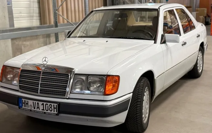 Mercedes-Benz E 260