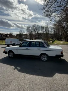 Volvo 240
