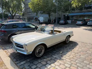 Mercedes-Benz 230 SL 