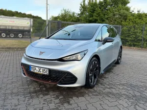 Cupra Born 60 kWh 170 kW Lenkradheizung Standheizung