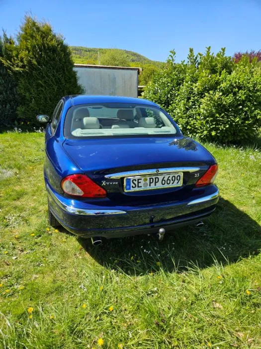 Jaguar X-Type 2.5 Liter V6 Executive Executive