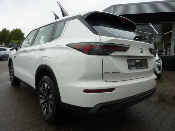 Mitsubishi Outlander 2.4L PHEV Diamant PLUS