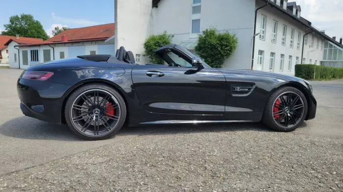 Mercedes-Benz AMG GT C Mercedes-AMG GT Roadster Standard