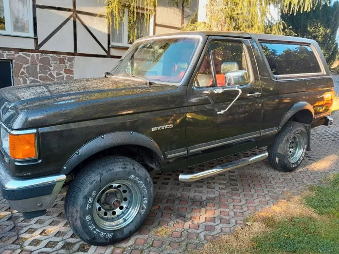 Ford Bronco 5,0l V8 ähnlich Chevrolet K5