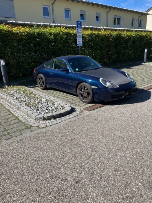 Porsche 996 Carrera 4 Coupé Carrera