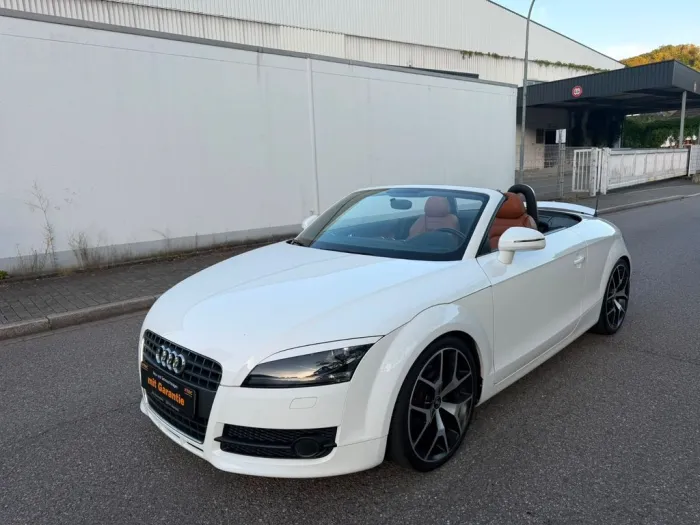 Audi TT Coupe/Roadster 1.8 TFSI Roadster Top Zustand!