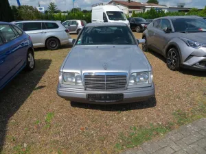 Mercedes-Benz CE 220