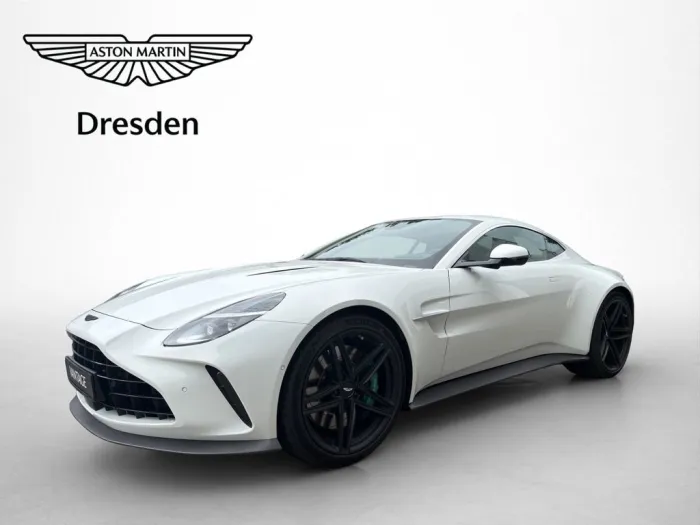 Aston Martin V8 Vantage MY25