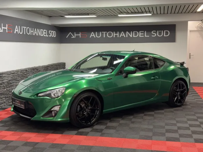 Toyota GT86 *MILTEK*KAMERA*SHZ*BORBET*