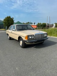Mercedes-Benz Mercedes w123 240D