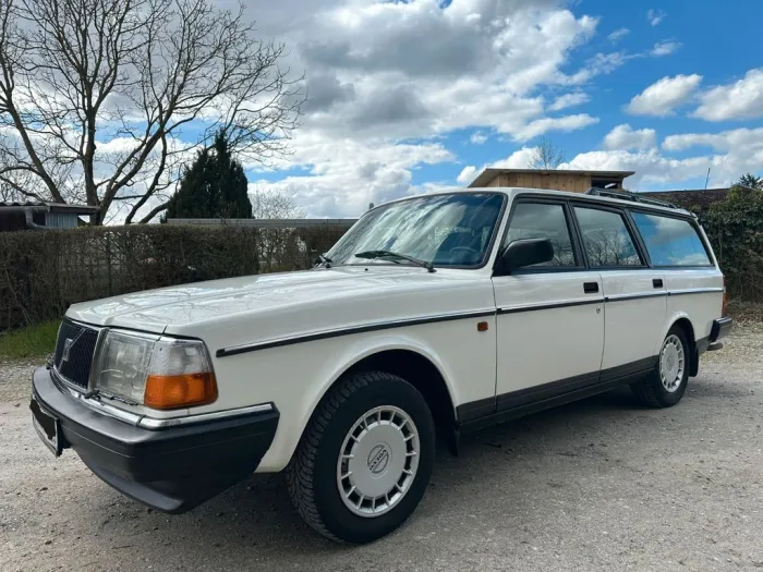 Volvo 240
