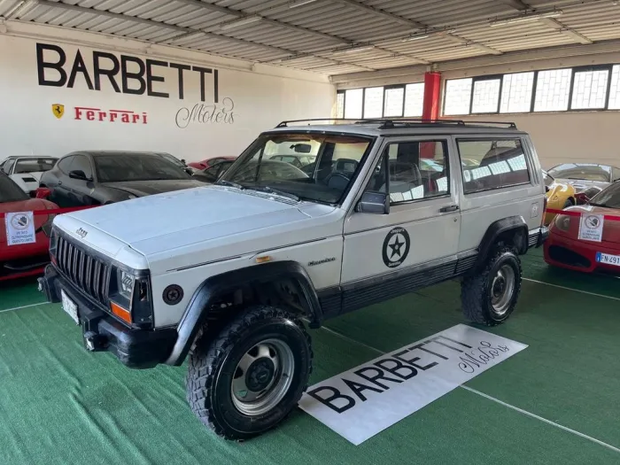 Jeep Cherokee 2.1 TD Coupe ASI 4X4 PERMUTE RATE