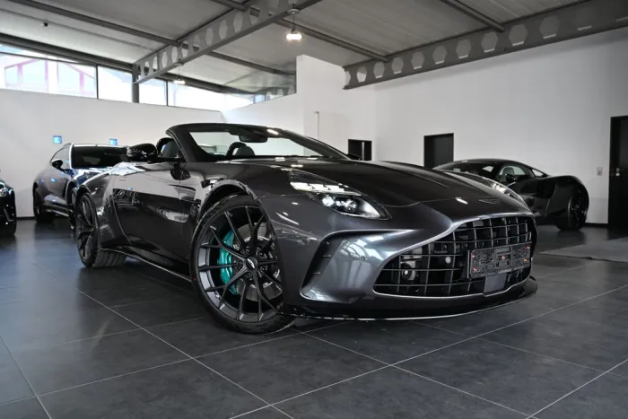 Aston Martin V8 Vantage Roadster/Epsilon Black/Bowers&Wilkins