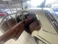 Mercedes-Benz 200/8