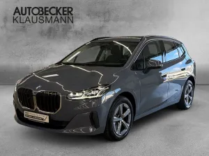 BMW 220 i I Park-Assistent