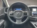 Volvo V60 Cross Country B4 AWD Plus PANO NAVI LED 18LM
