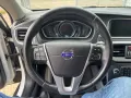 Volvo V40 Cross Country Momentum
