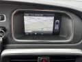 Volvo V40 Cross Country Momentum