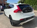 Volvo V40 Cross Country Momentum