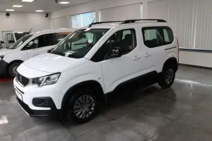 Peugeot Rifter Allure 1.5 BlueHDI * 1.HAND + 5-SITZER *