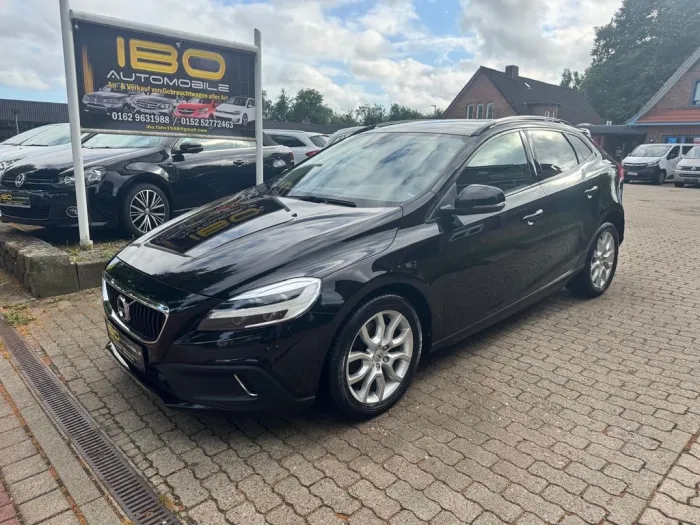 Volvo V40 Cross Country Plus+NAVI+KAMERA+HU/AU NEU
