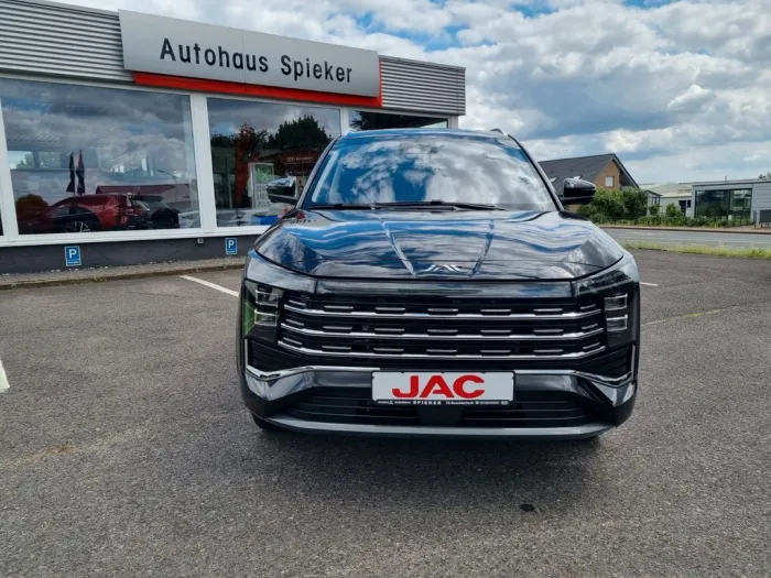 JAC JS8Pro