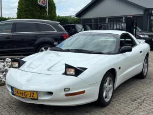 Pontiac Firebird 3.4 SE V6 Weiß 1994 Schaltgetriebe Apk
