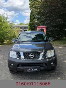 Nissan Pathfinder 2.5 dCi LE XENON-LEDER-AHK-SH-