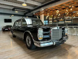Mercedes-Benz 600
