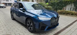 BMW iX 40 xDrive,Sportpak,AHK,ALU1011,ACC,