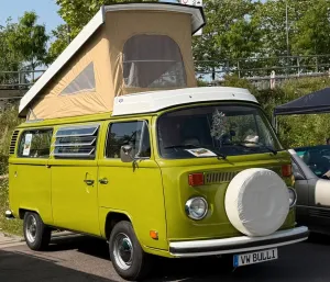 Volkswagen T2 Westfalia Berlin 1976 HU + H-neu