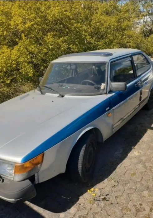 Saab 900