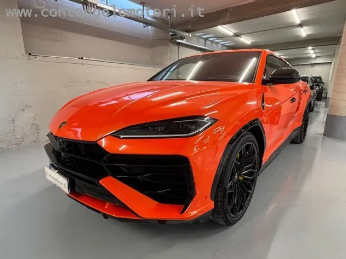 Other LAMBORGHINI Urus 4.0 SE vettura ufficiale