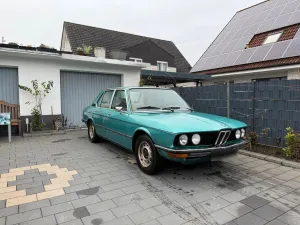 BMW 525 e12