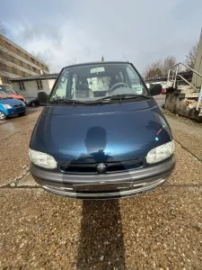 Nissan Serena 2.0