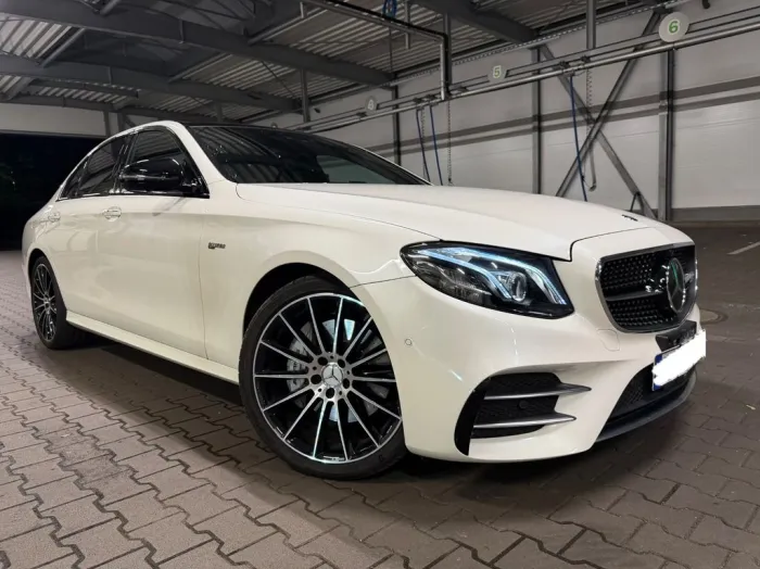 Mercedes-Benz E 43 AMG E 43 4MATIC Autom. Standard