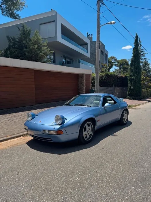Porsche 928 GTS