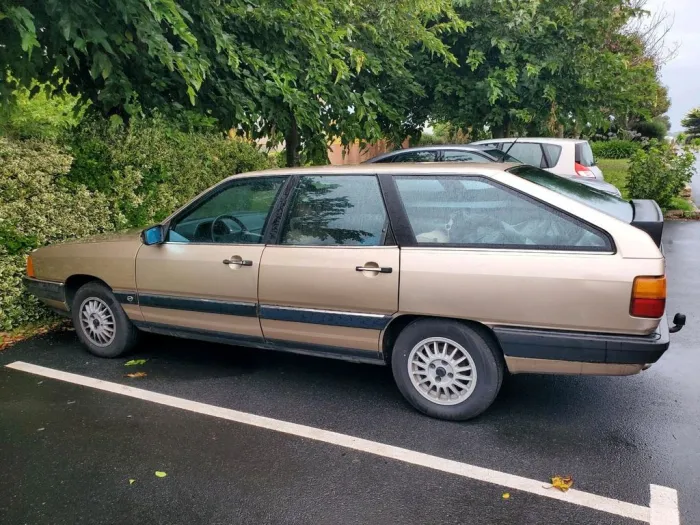 Audi 100 Avant Typ 44 2.2L