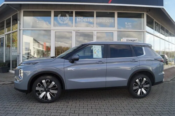Mitsubishi Outlander 2.4L PHEV Select