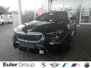 BMW M5 Sportpaket AHK-klappbar AHK El. Panodach Pano