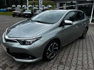 Toyota Auris Design Edition, wenig km, rep.Lackschaden