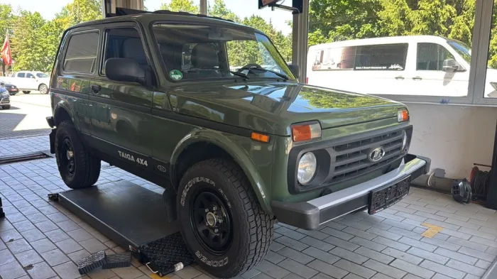 Lada Taiga Lada 4x4 Faltdach, Sitzhzg. Euro 6 Offroad