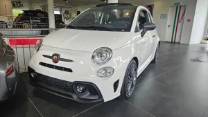 Abarth 595C 1.4 T-Jet 121 kW* Beats*Xenon*PDC !!!