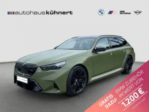 BMW M5 Touring Individual B&W ///DriversPackage