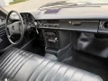 Mercedes-Benz 240 D Krankenwagen Sammlerstück