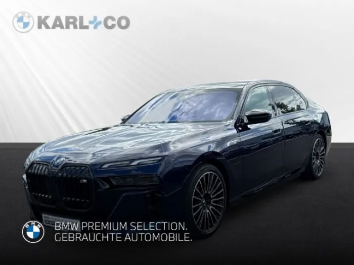 BMW M760 e xDrive Skylounge Massage vo+hi TV B&W