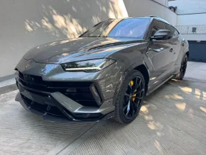 Lamborghini Urus 4.0 V8 S/ Full Carbon Pack