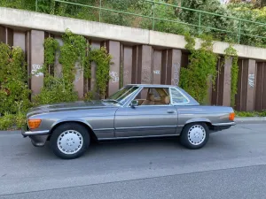 Mercedes-Benz SL 560 / 4-Sitzer / BRD Umrüstung / H-Kennzeiche