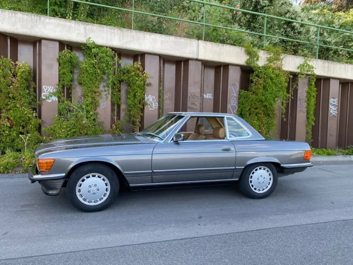 Mercedes-Benz SL 560 / 4-Sitzer / BRD Umrüstung / H-Kennzeiche